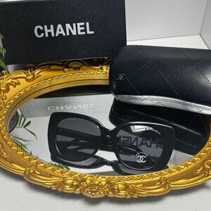 Chanel Logo Sunglasses☀️